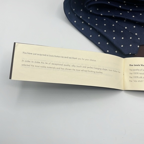 Louis Vuitton Silk Neck Tie - Picture 9 of 12